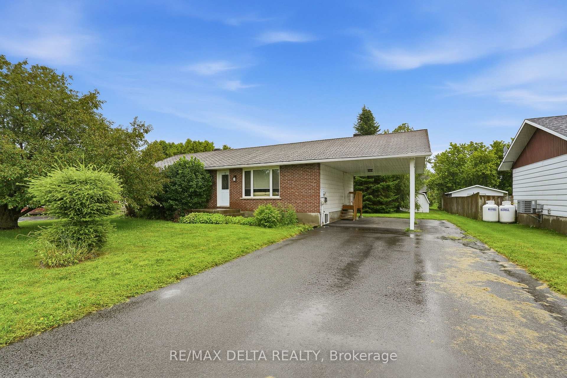 Photo 4 of 120 Caledonia Road, The Nation, The Nation Municipality — HOMEH