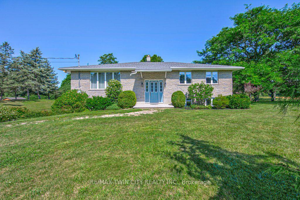 Front of 7316 Wellington Road 30