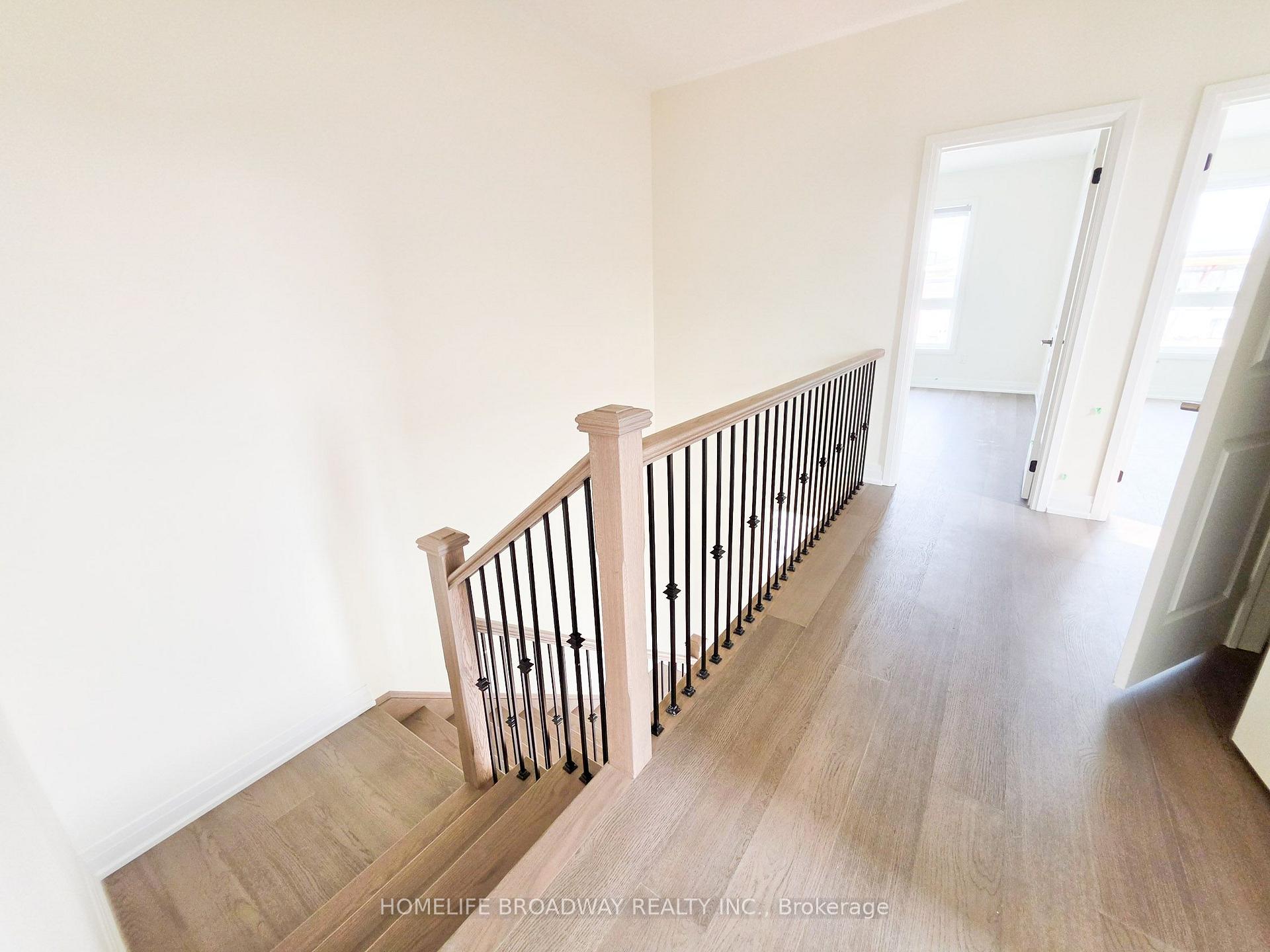 Photo 29 of 51 Mumbai Drive, Markham, Middlefield — HOMEH