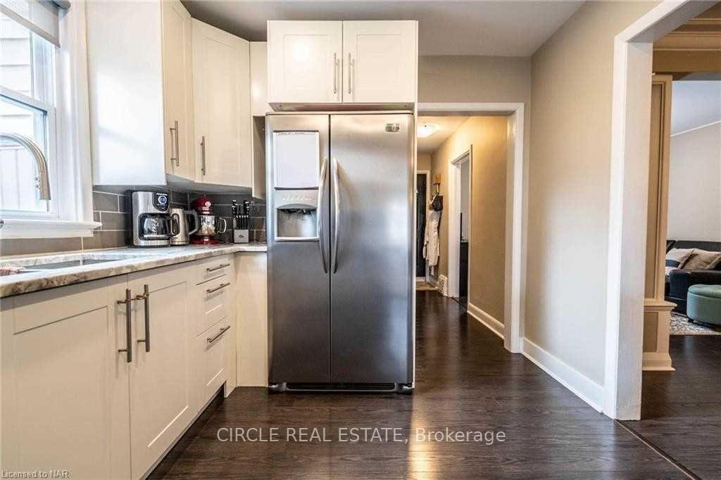 Photo 3 of 4 Chelsea Street, St. Catharines, E. Chester — HOMEH