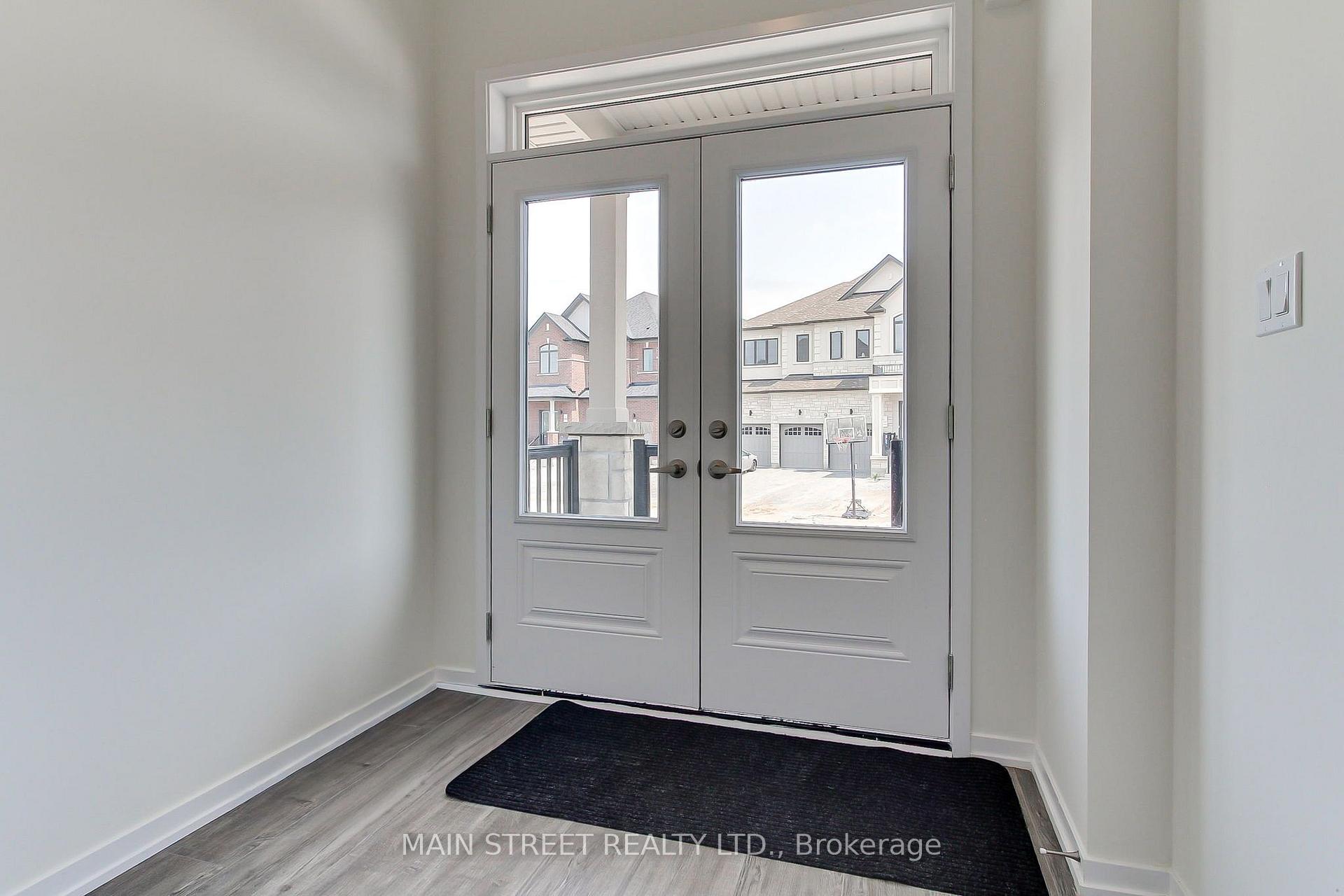 Photo 5 of 12 Donald Ingram Crescent, Georgina, Keswick North — HOMEH