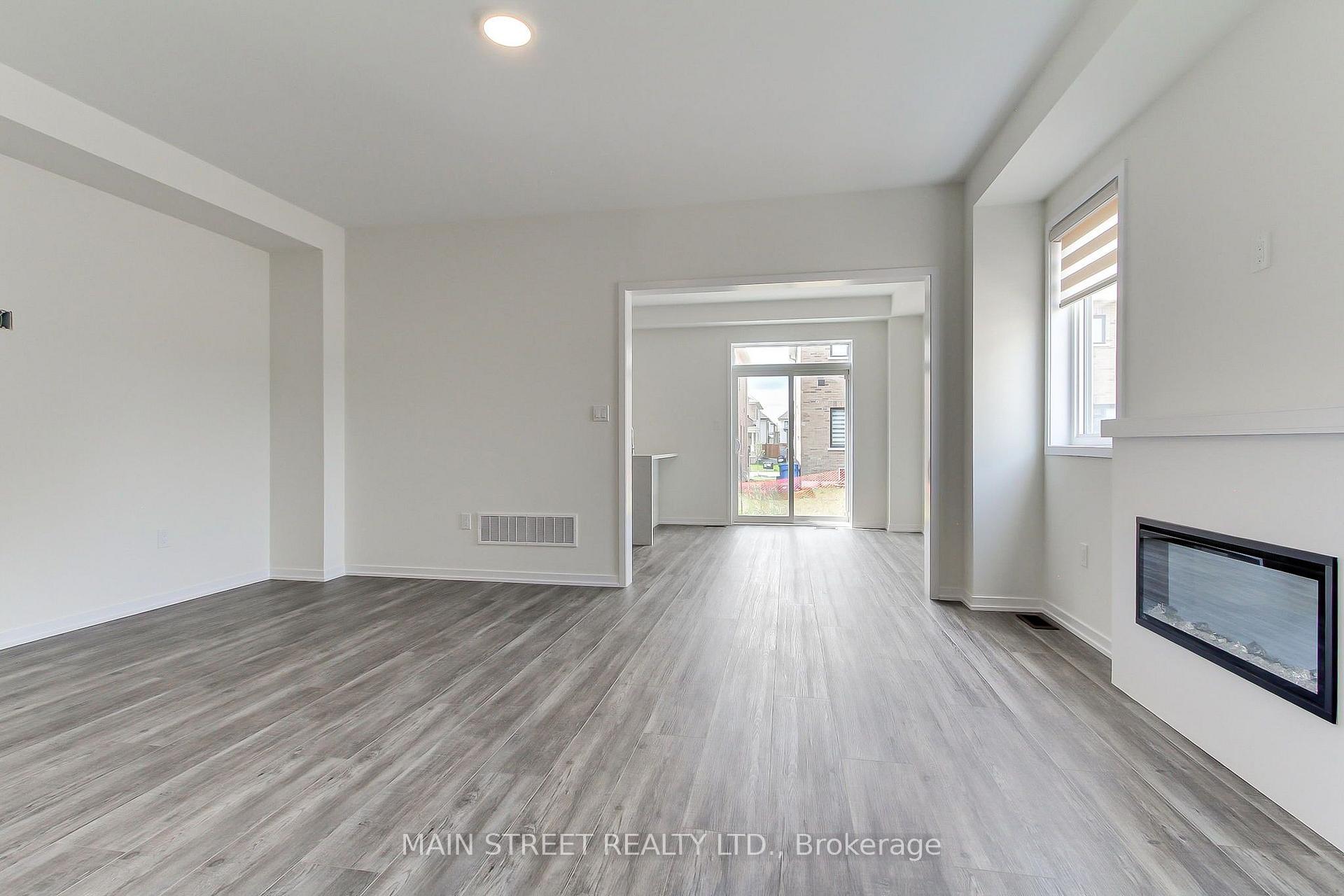 Photo 8 of 12 Donald Ingram Crescent, Georgina, Keswick North — HOMEH