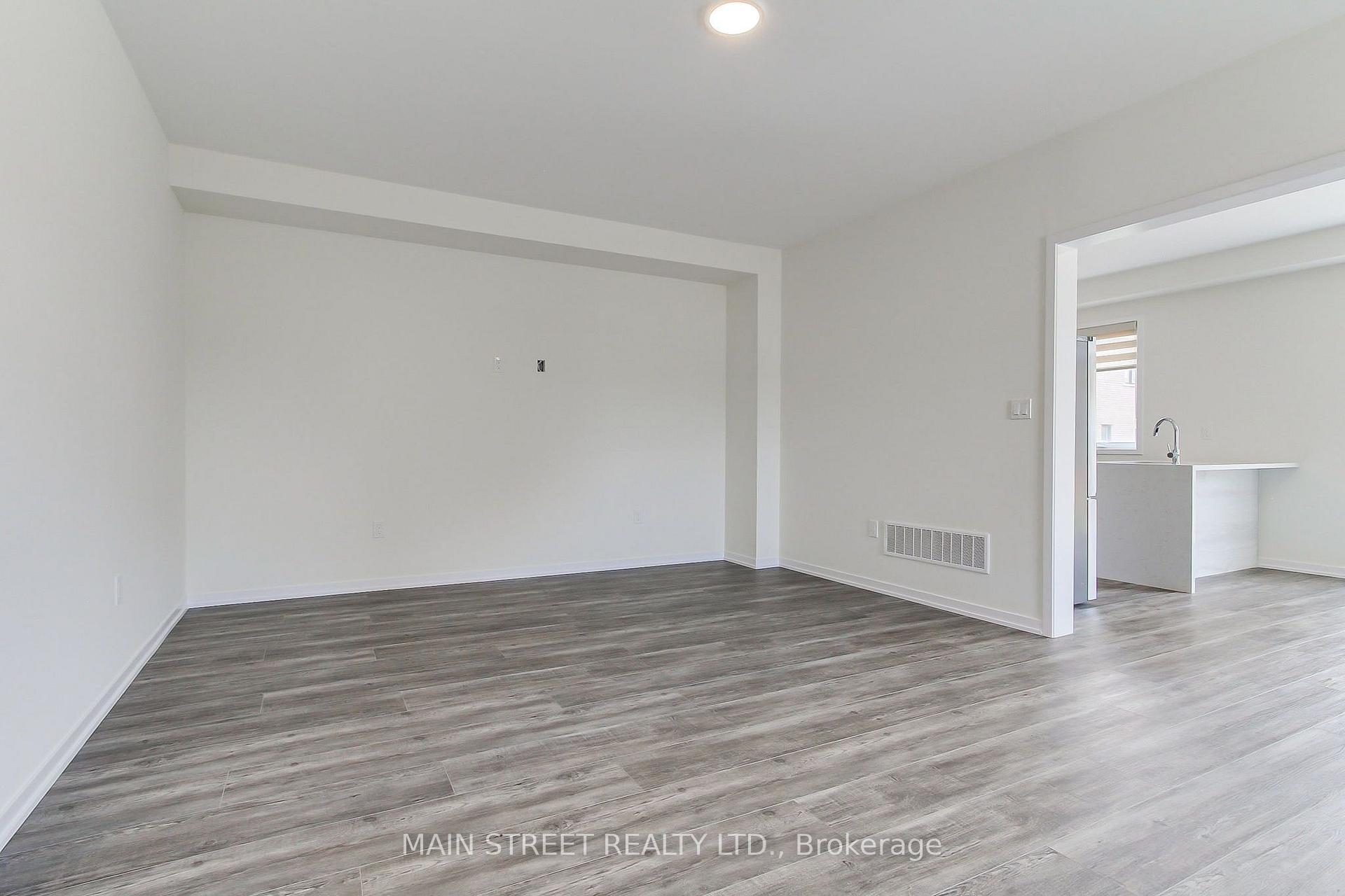 Photo 9 of 12 Donald Ingram Crescent, Georgina, Keswick North — HOMEH