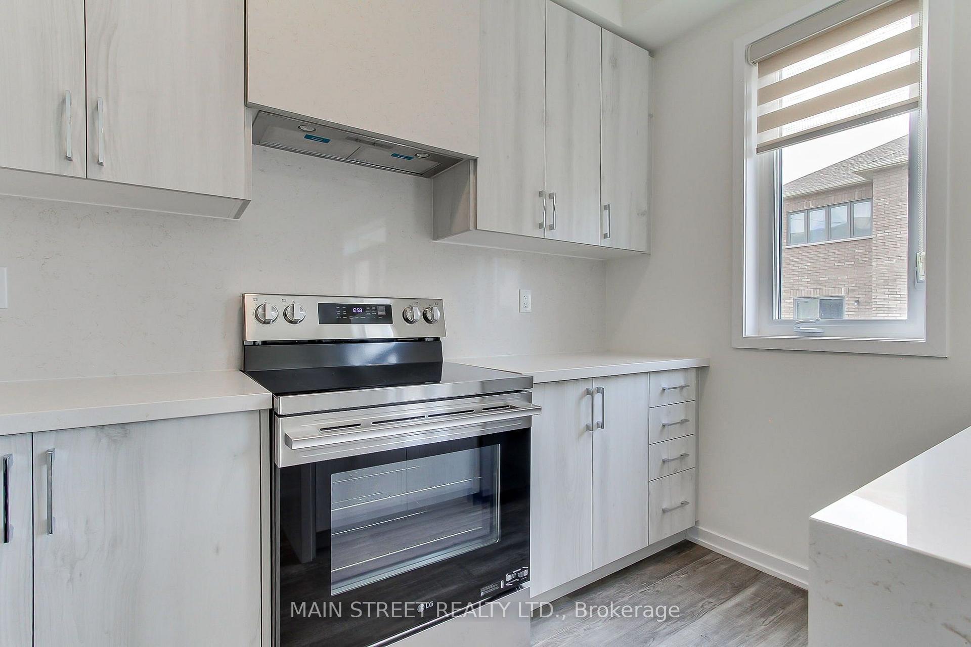 Photo 16 of 12 Donald Ingram Crescent, Georgina, Keswick North — HOMEH