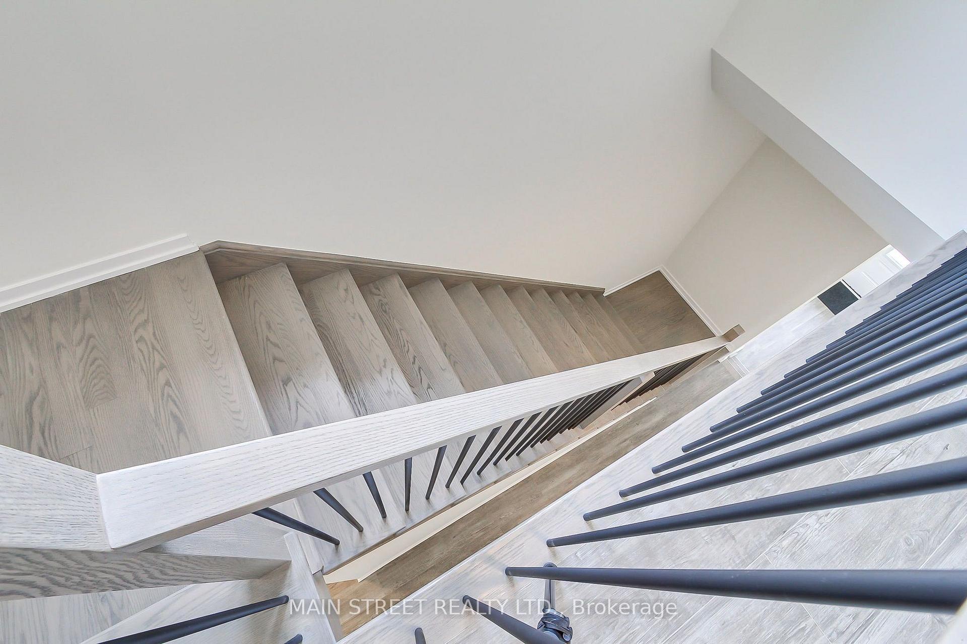 Photo 21 of 12 Donald Ingram Crescent, Georgina, Keswick North — HOMEH