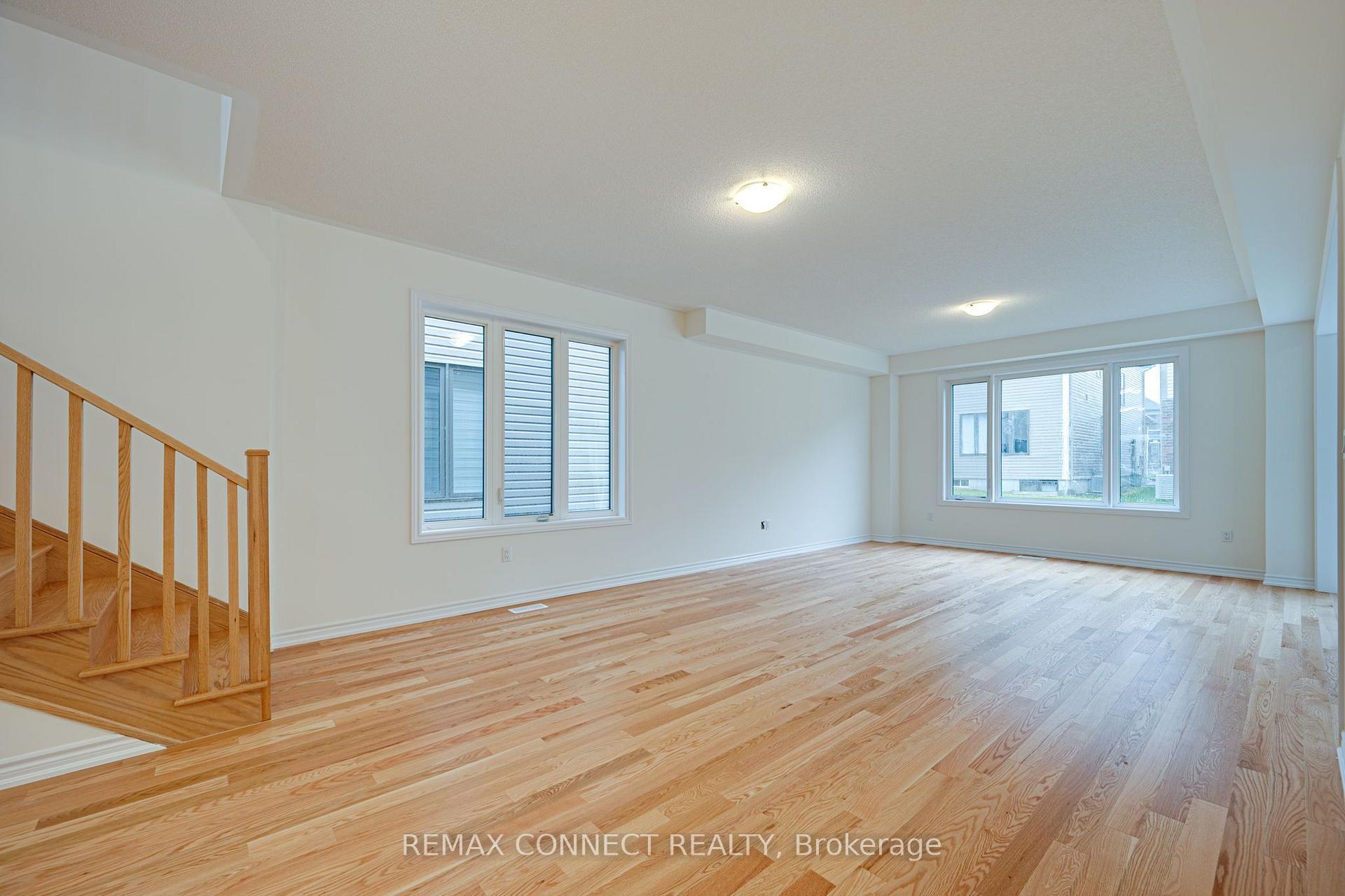 Photo 7 of 146 Nottingham Road N, Barrie, Rural Barrie Southeast — HOMEH