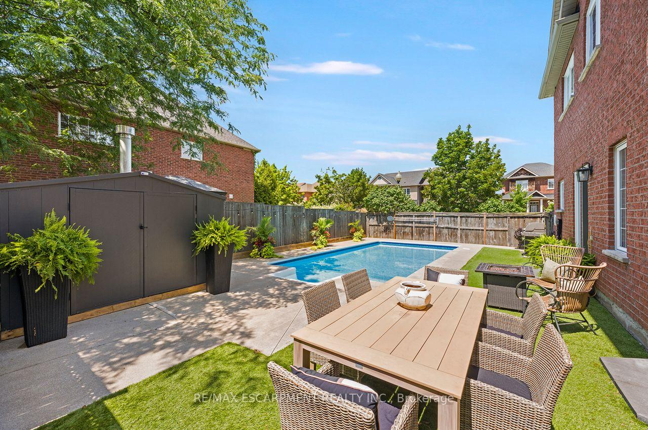 Photo 35 of 33 Dewsbury Way, Hamilton, Stoney Creek — HOMEH