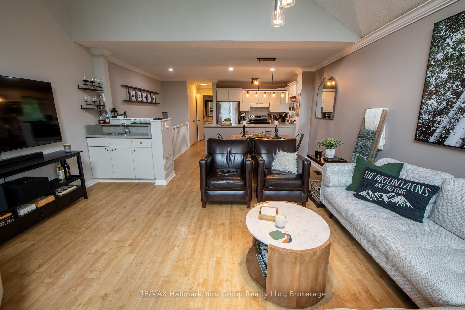 Photo 5 of Unit 10, 104 Kellies Way, Blue Mountains — HOMEH