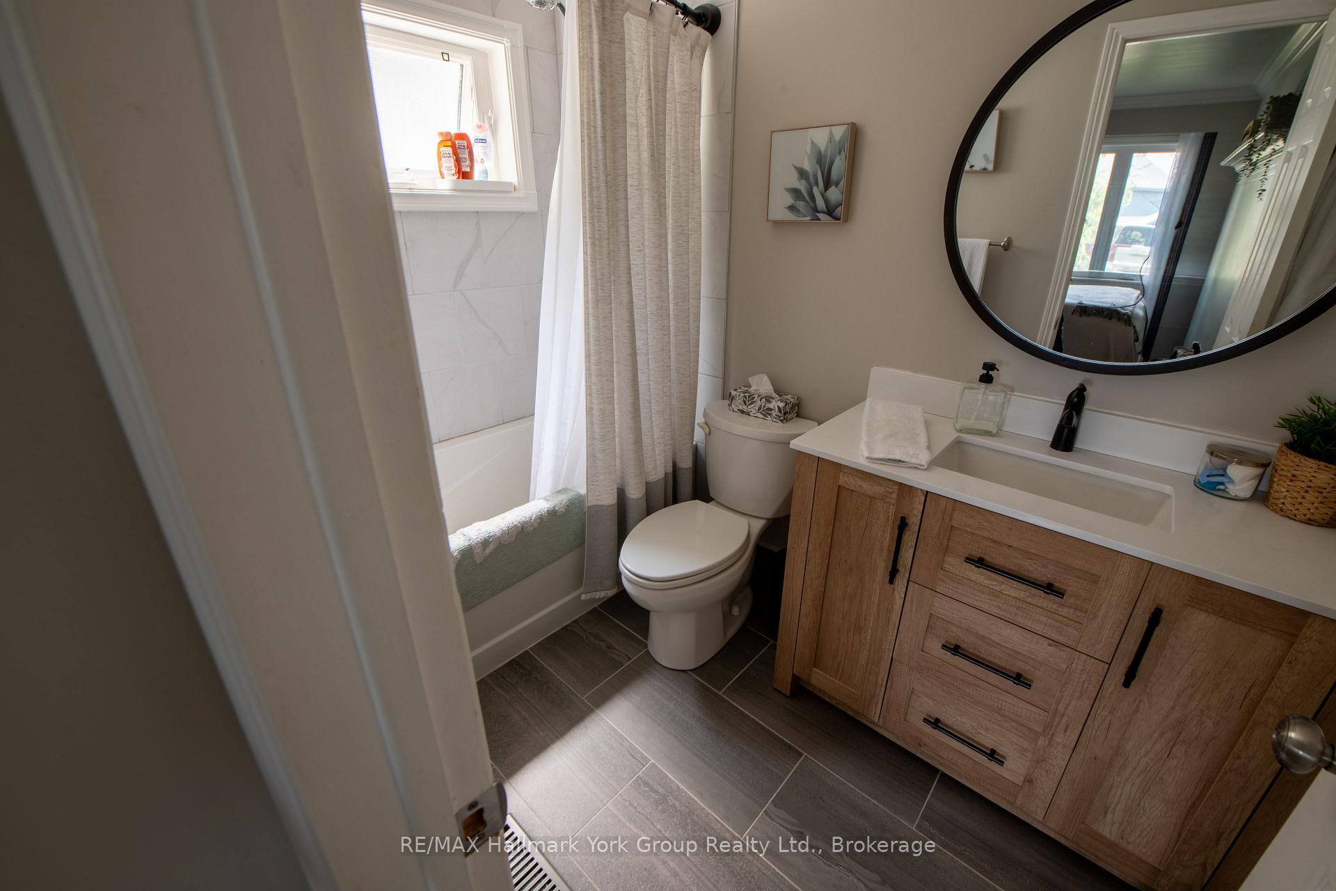 Photo 8 of Unit 10, 104 Kellies Way, Blue Mountains — HOMEH