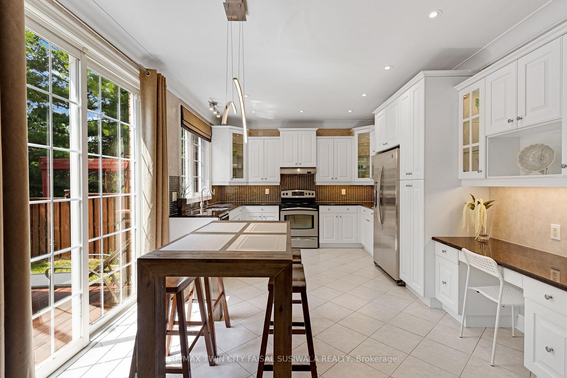 Photo 17 of 170 Garth Massey Drive, Cambridge, Fiddlesticks — HOMEH