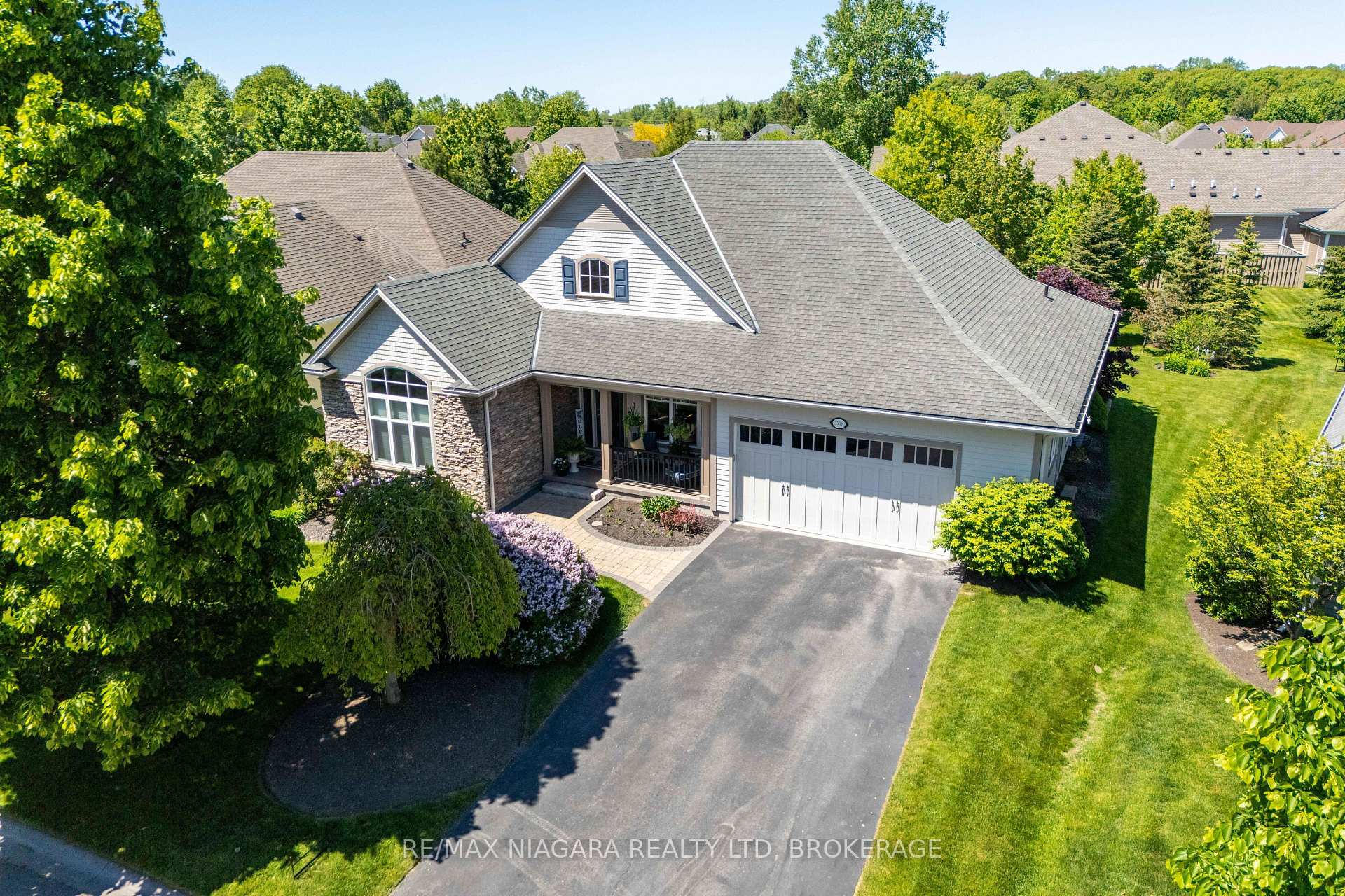 Front of 3538 Algonquin Drive