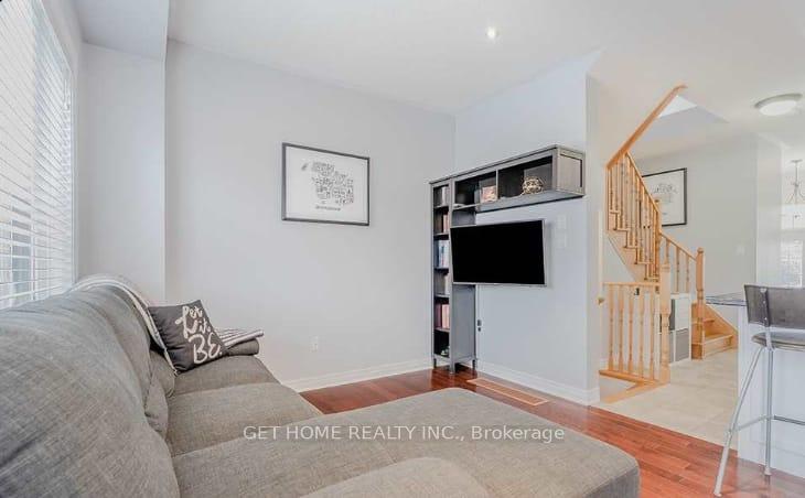 Photo 2 of 37 Pearcey Crescent, Barrie, West Bayfield — HOMEH