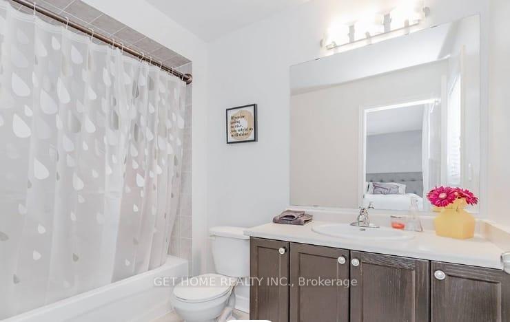 Photo 9 of 37 Pearcey Crescent, Barrie, West Bayfield — HOMEH