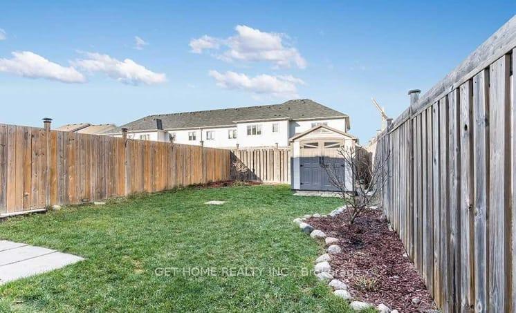 Photo 11 of 37 Pearcey Crescent, Barrie, West Bayfield — HOMEH