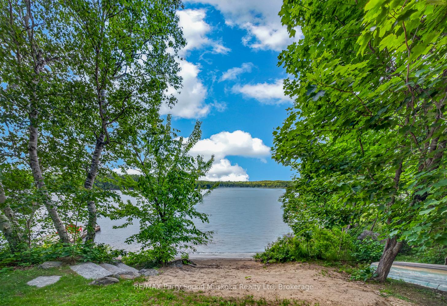 Photo 4 of 54 Dauncey Road, Magnetawan, Spence — HOMEH