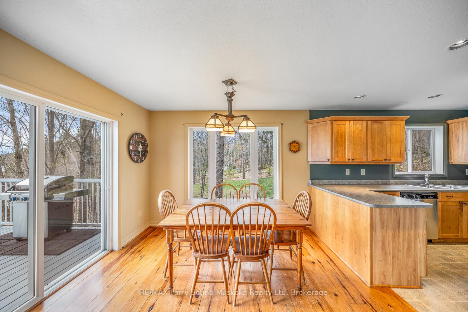 Photo 16 of 54 Dauncey Road, Magnetawan, Spence — HOMEH