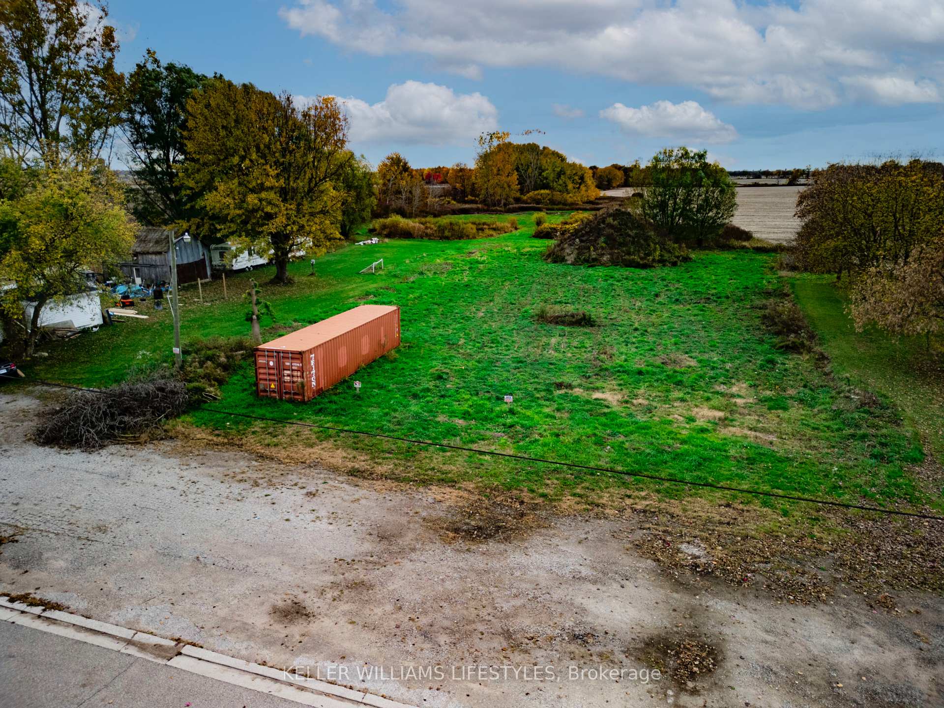 Photo 6 of 22681 Thames Road, Southwest Middlesex, Appin — HOMEH