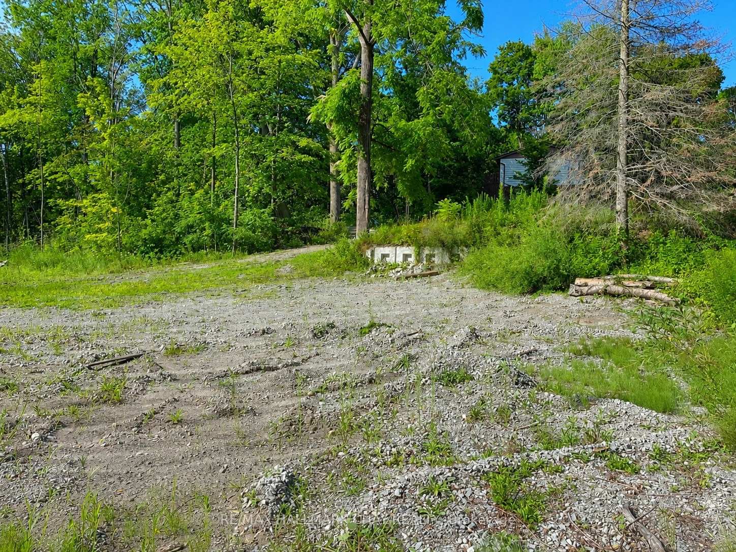 Photo 7 of 241 Mountain Avenue, Tay, Waubaushene — HOMEH
