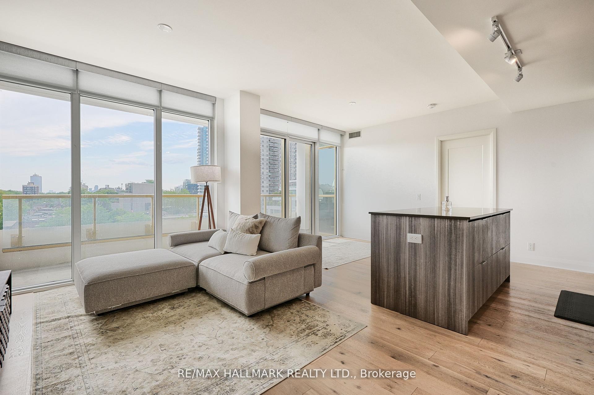 Photo 4 of Unit 601, 151 Avenue Road, Toronto, The Annex — HOMEH