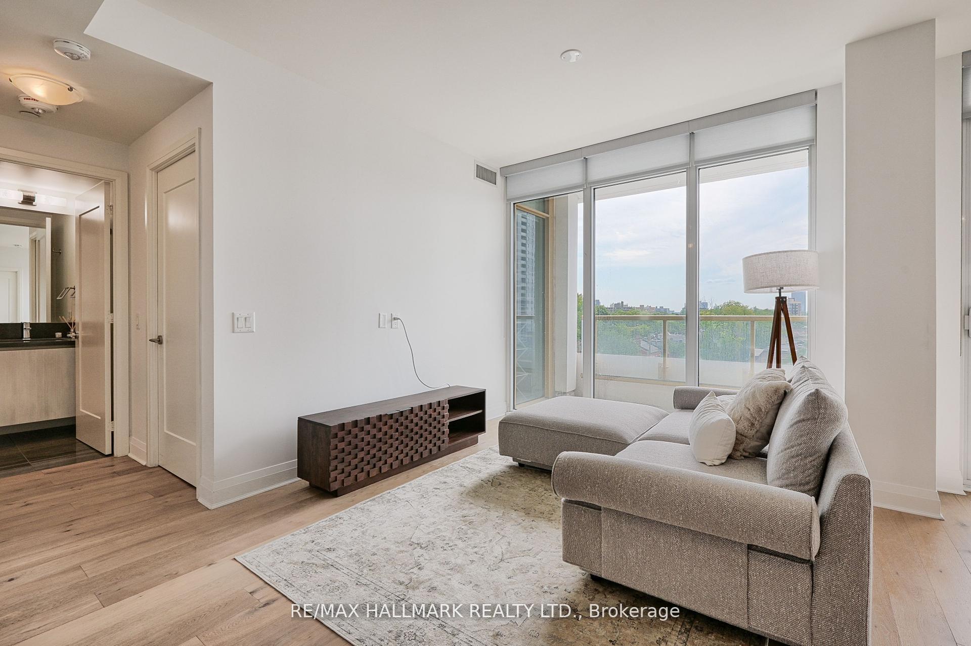 Photo 5 of Unit 601, 151 Avenue Road, Toronto, The Annex — HOMEH