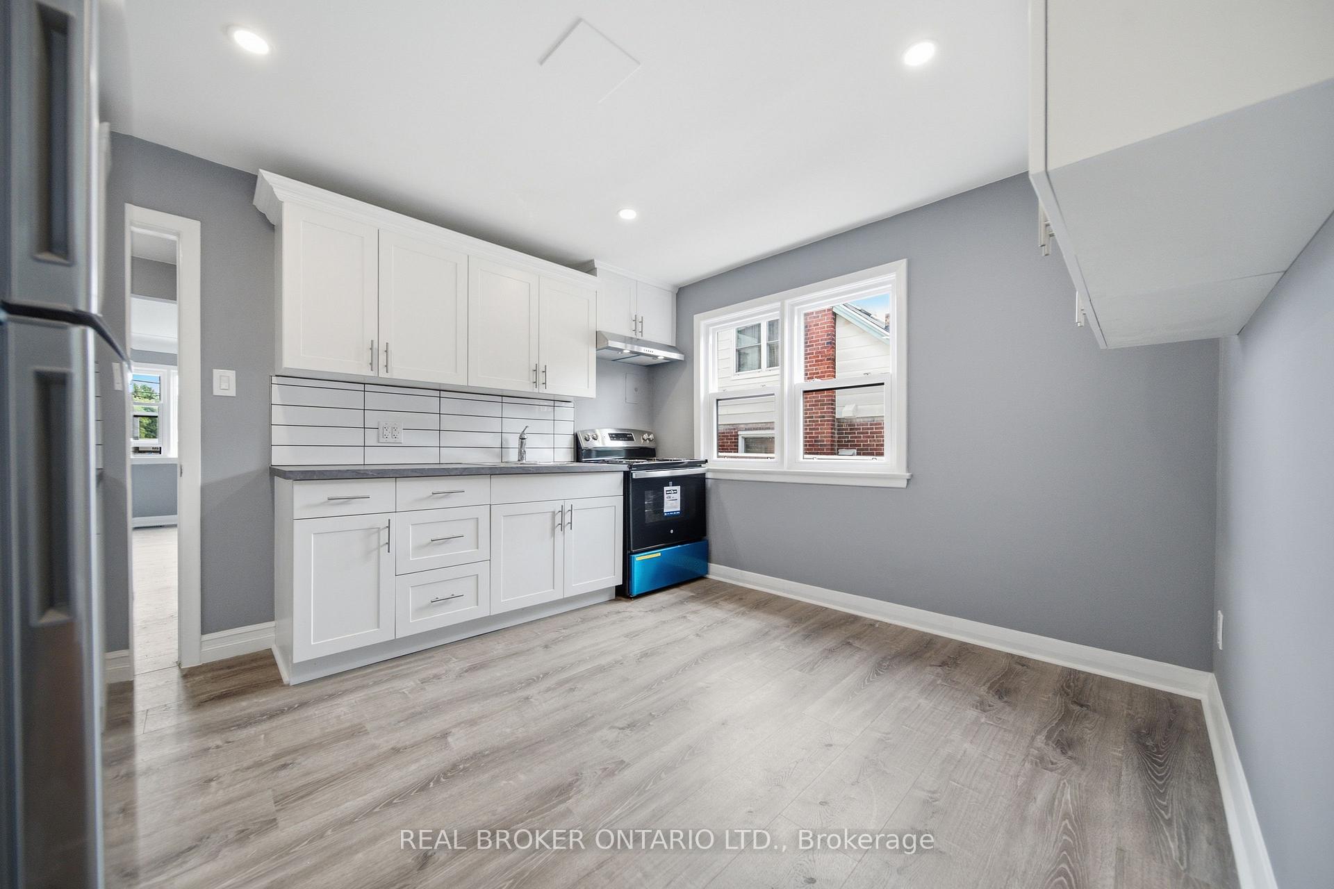 Photo 12 of Unit B, 293 Highland Road, Kitchener, Southdale — HOMEH