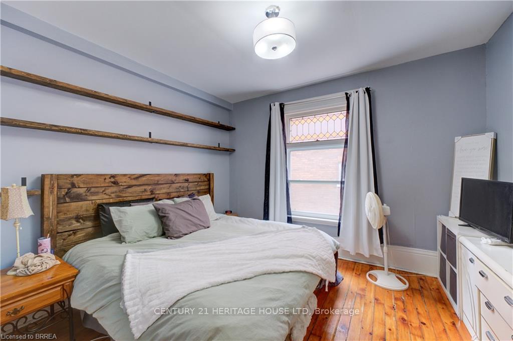 Photo 6 of Unit 1, 174 Darling Street, Brantford, Downtown Core — HOMEH