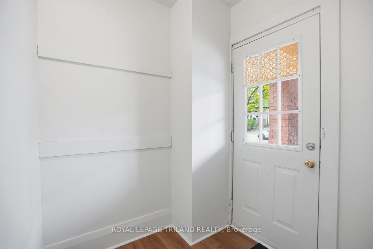 Photo 5 of 98 Cartwright Street, London, East F — HOMEH