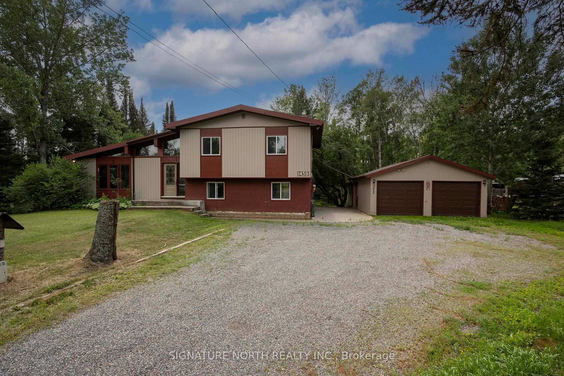 Photo 1 of 1439 Louis Street, Thunder Bay, John Street South — HOMEH