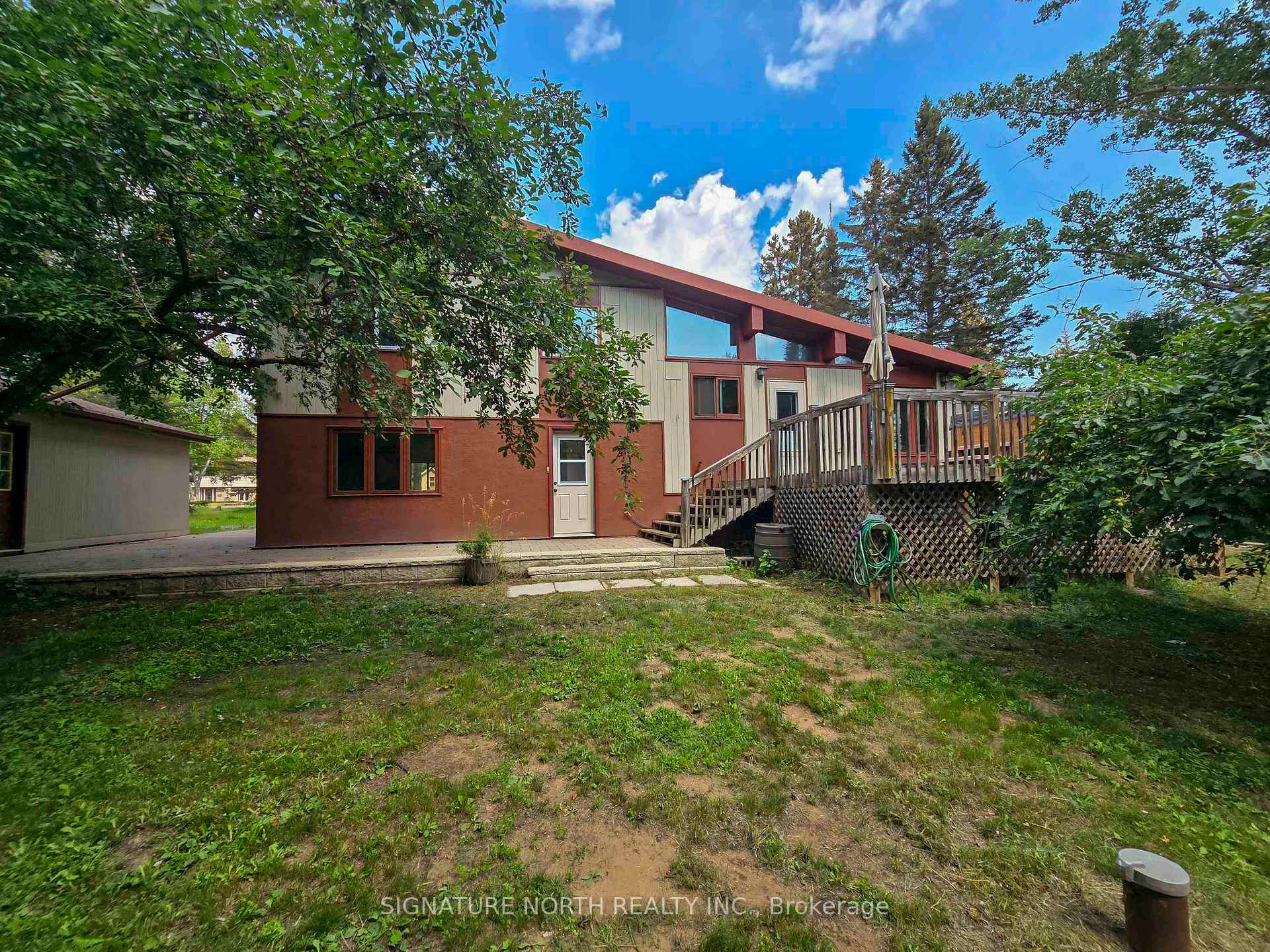 Photo 8 of 1439 Louis Street, Thunder Bay, John Street South — HOMEH