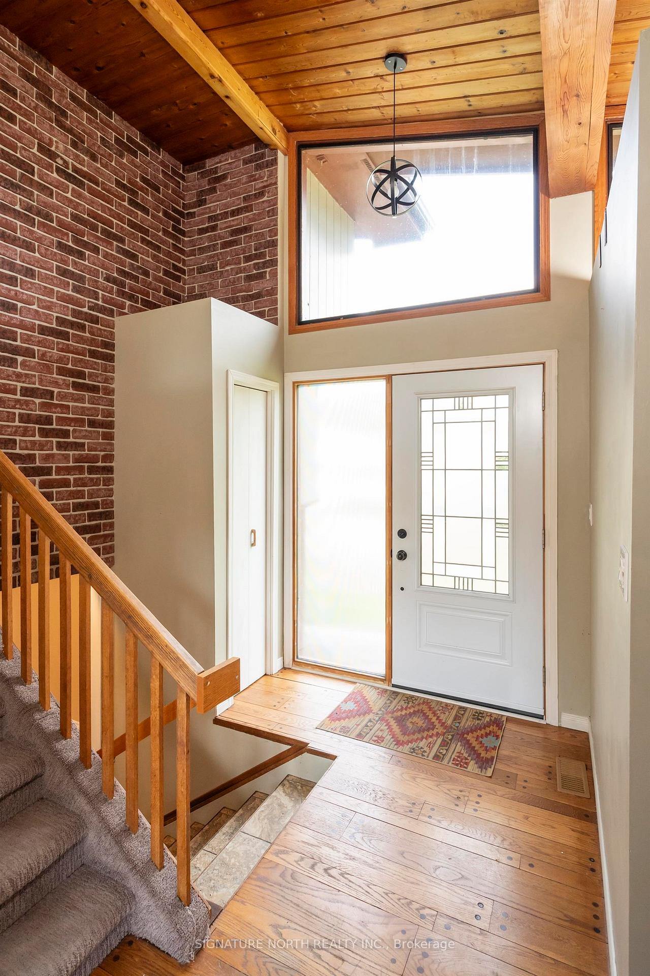 Photo 12 of 1439 Louis Street, Thunder Bay, John Street South — HOMEH