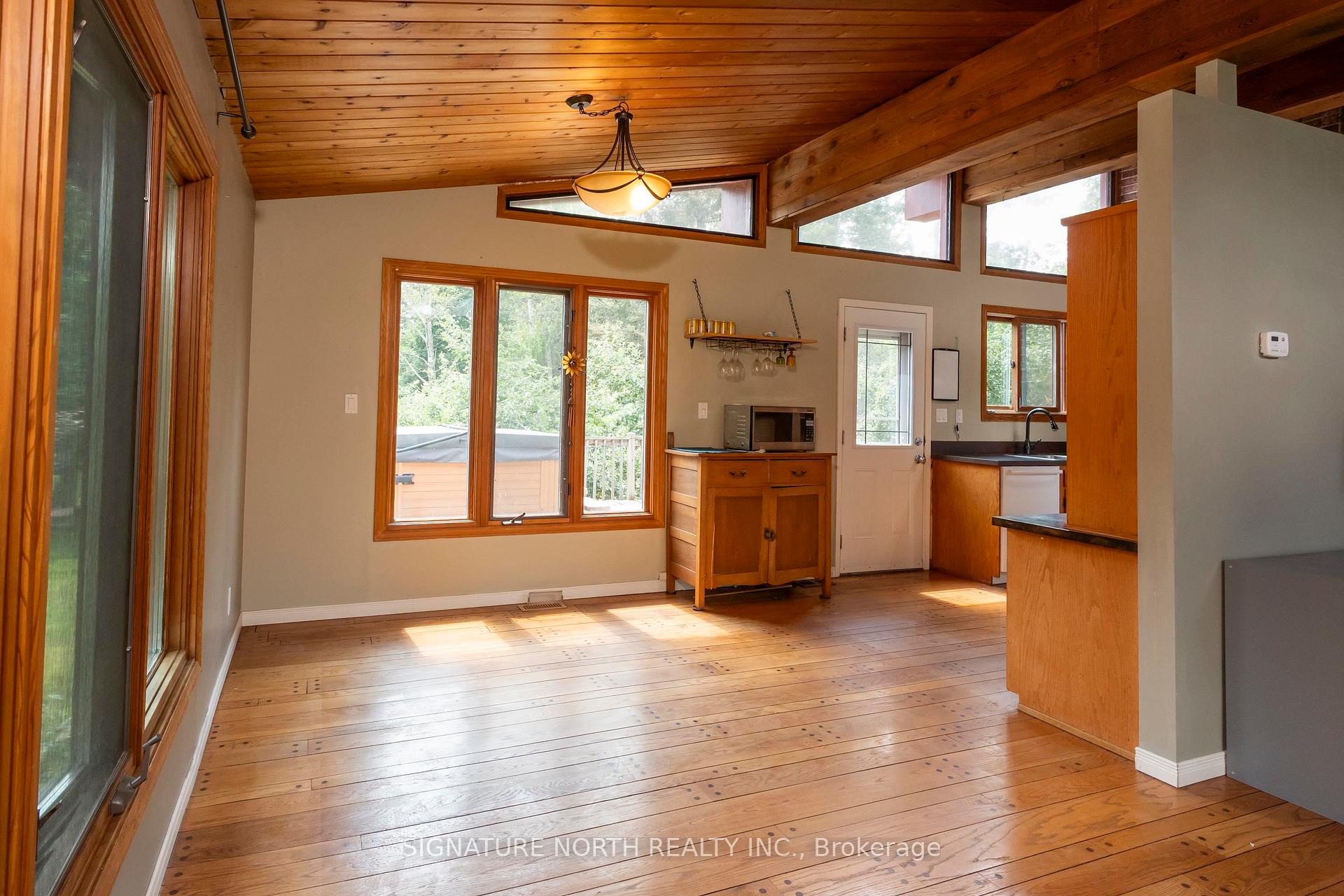 Photo 18 of 1439 Louis Street, Thunder Bay, John Street South — HOMEH