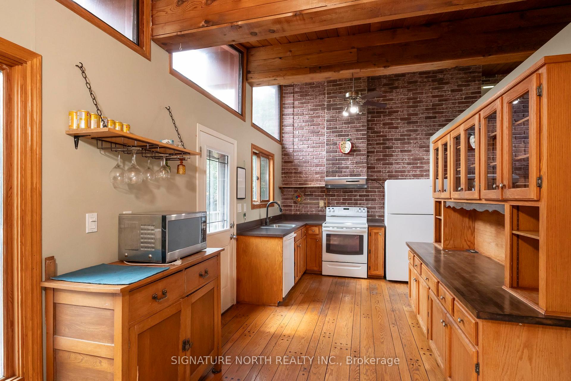 Photo 19 of 1439 Louis Street, Thunder Bay, John Street South — HOMEH