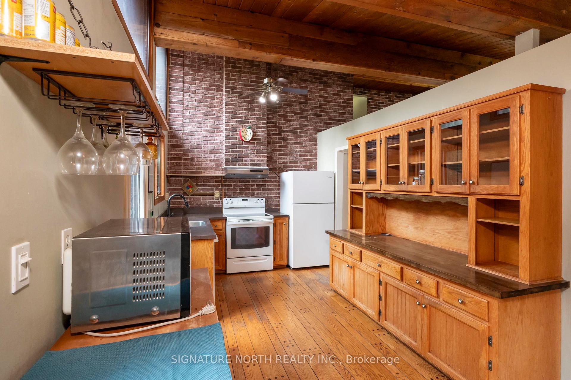 Photo 20 of 1439 Louis Street, Thunder Bay, John Street South — HOMEH
