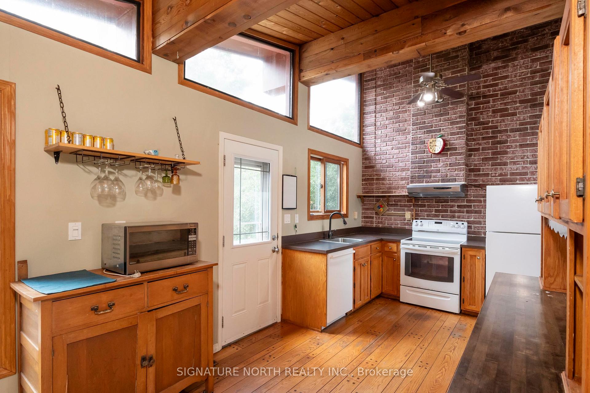 Photo 21 of 1439 Louis Street, Thunder Bay, John Street South — HOMEH