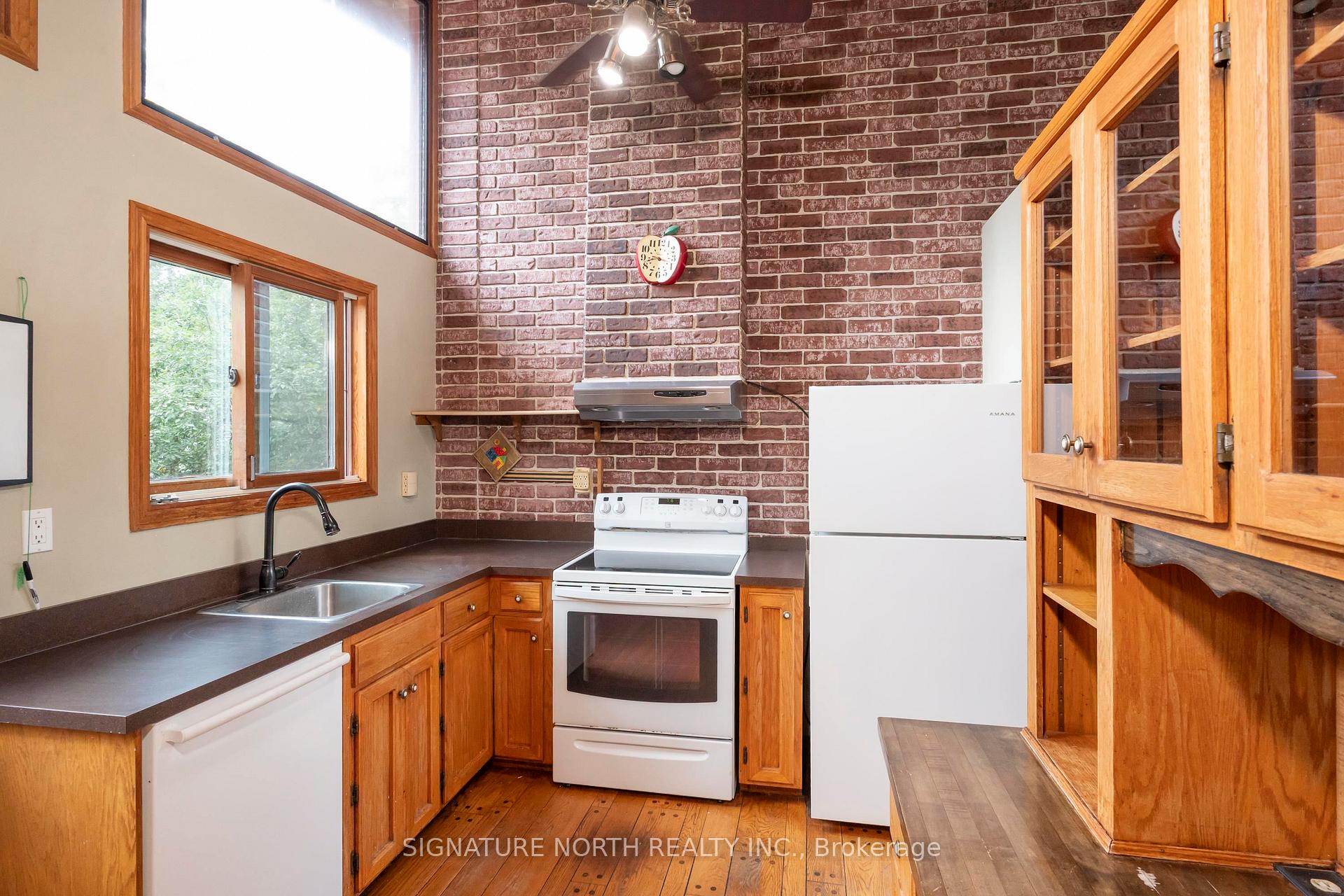 Photo 22 of 1439 Louis Street, Thunder Bay, John Street South — HOMEH