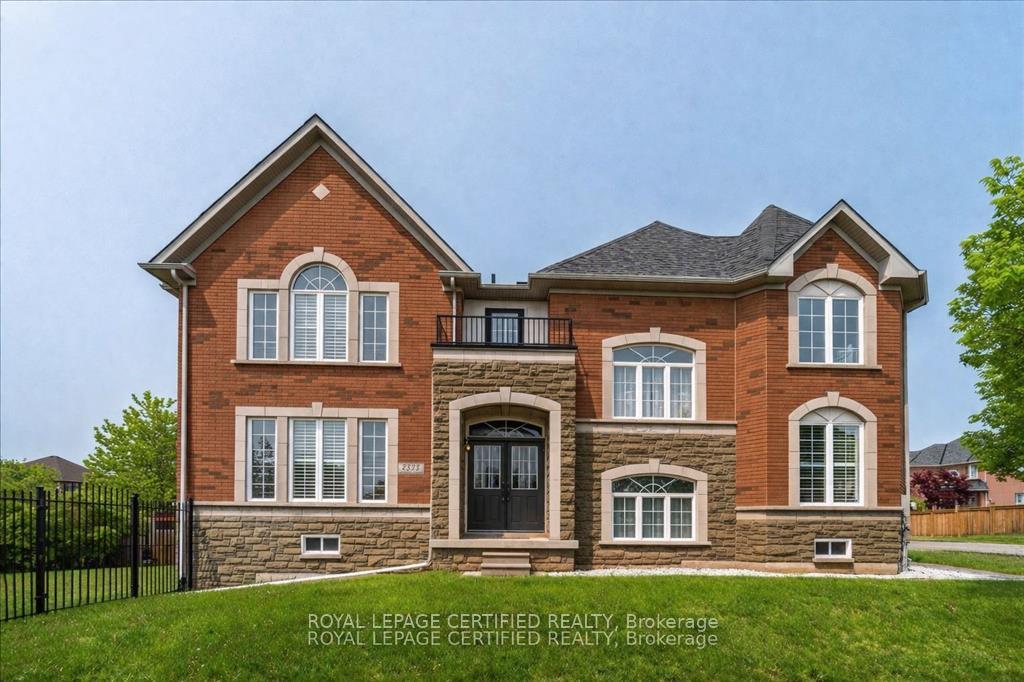 Photo 2 of 2523 Highmount Crescent, Oakville, Westmount — HOMEH