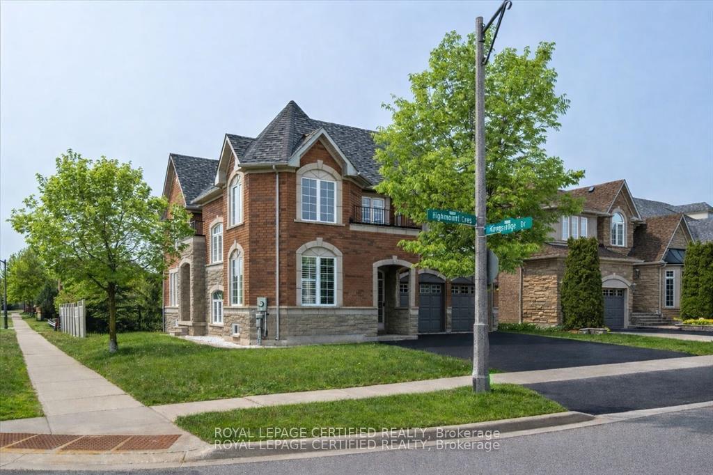 Photo 3 of 2523 Highmount Crescent, Oakville, Westmount — HOMEH