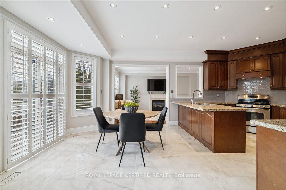Photo 14 of 2523 Highmount Crescent, Oakville, Westmount — HOMEH