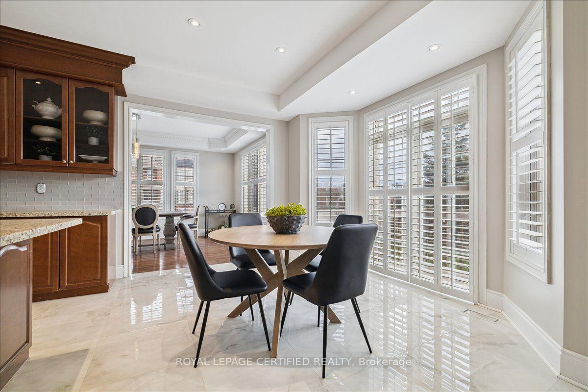 Photo 16 of 2523 Highmount Crescent, Oakville, Westmount — HOMEH