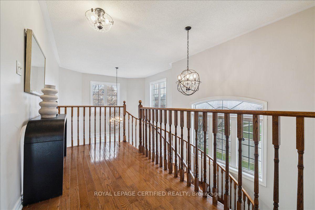 Photo 23 of 2523 Highmount Crescent, Oakville, Westmount — HOMEH