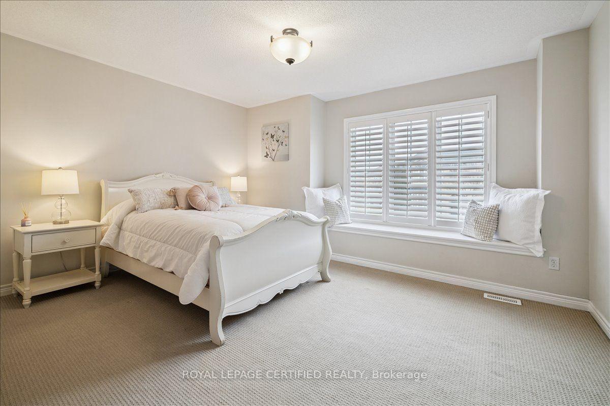 Photo 40 of 2523 Highmount Crescent, Oakville, Westmount — HOMEH