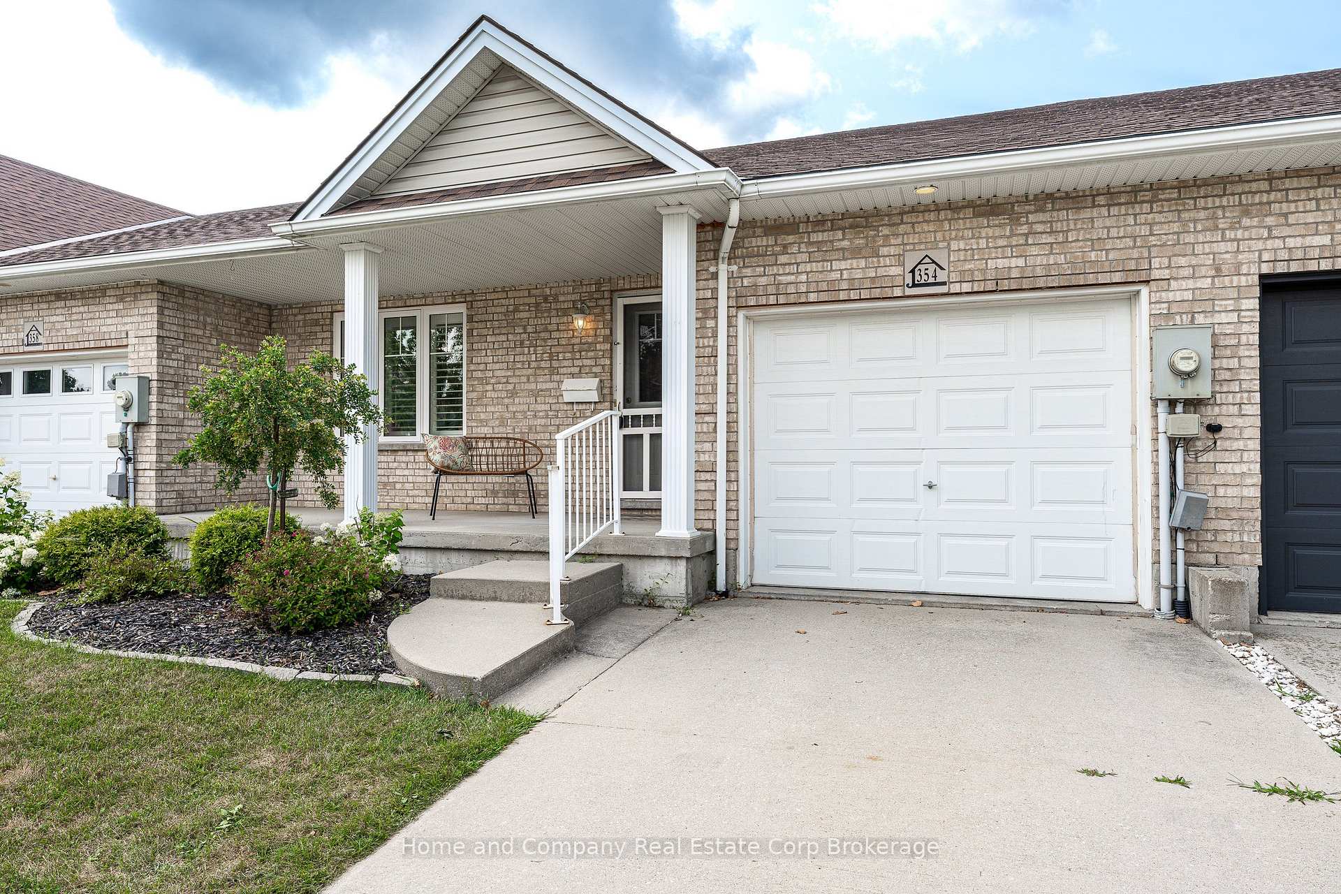 Photo 2 of 354 Dufferin Street, Stratford — HOMEH