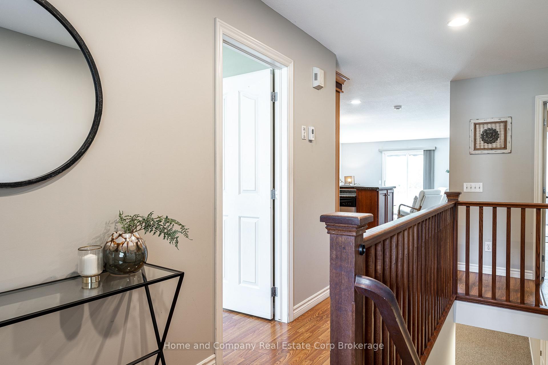 Photo 4 of 354 Dufferin Street, Stratford — HOMEH