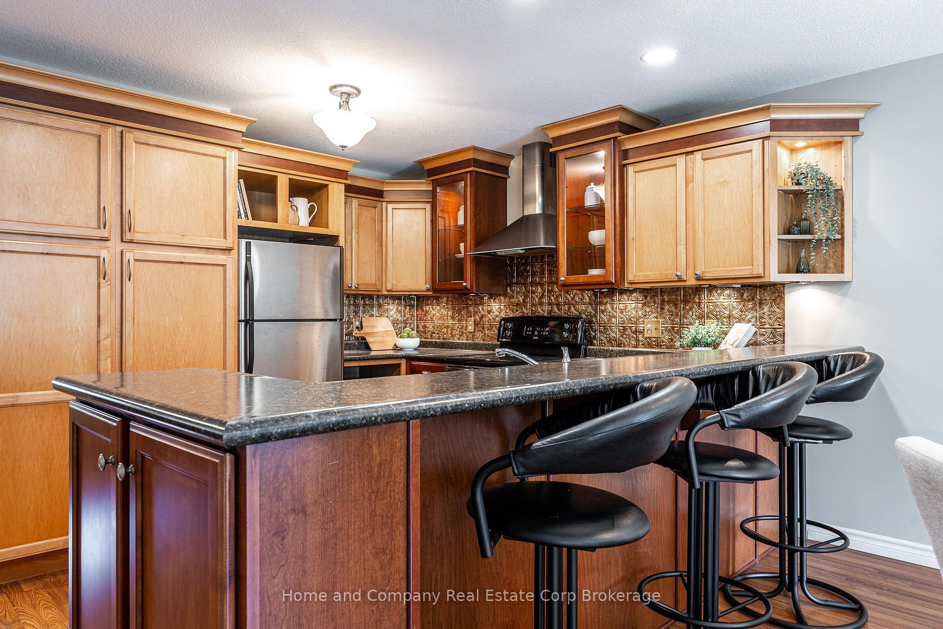 Photo 10 of 354 Dufferin Street, Stratford — HOMEH