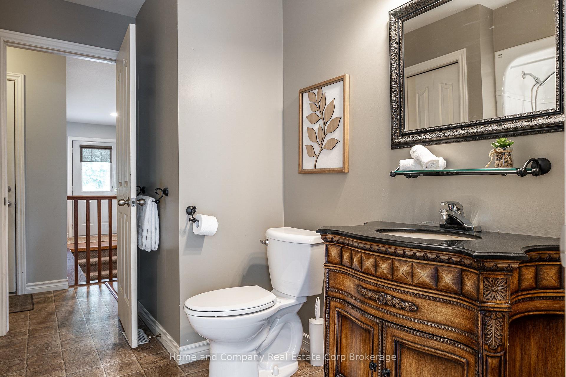 Photo 23 of 354 Dufferin Street, Stratford — HOMEH