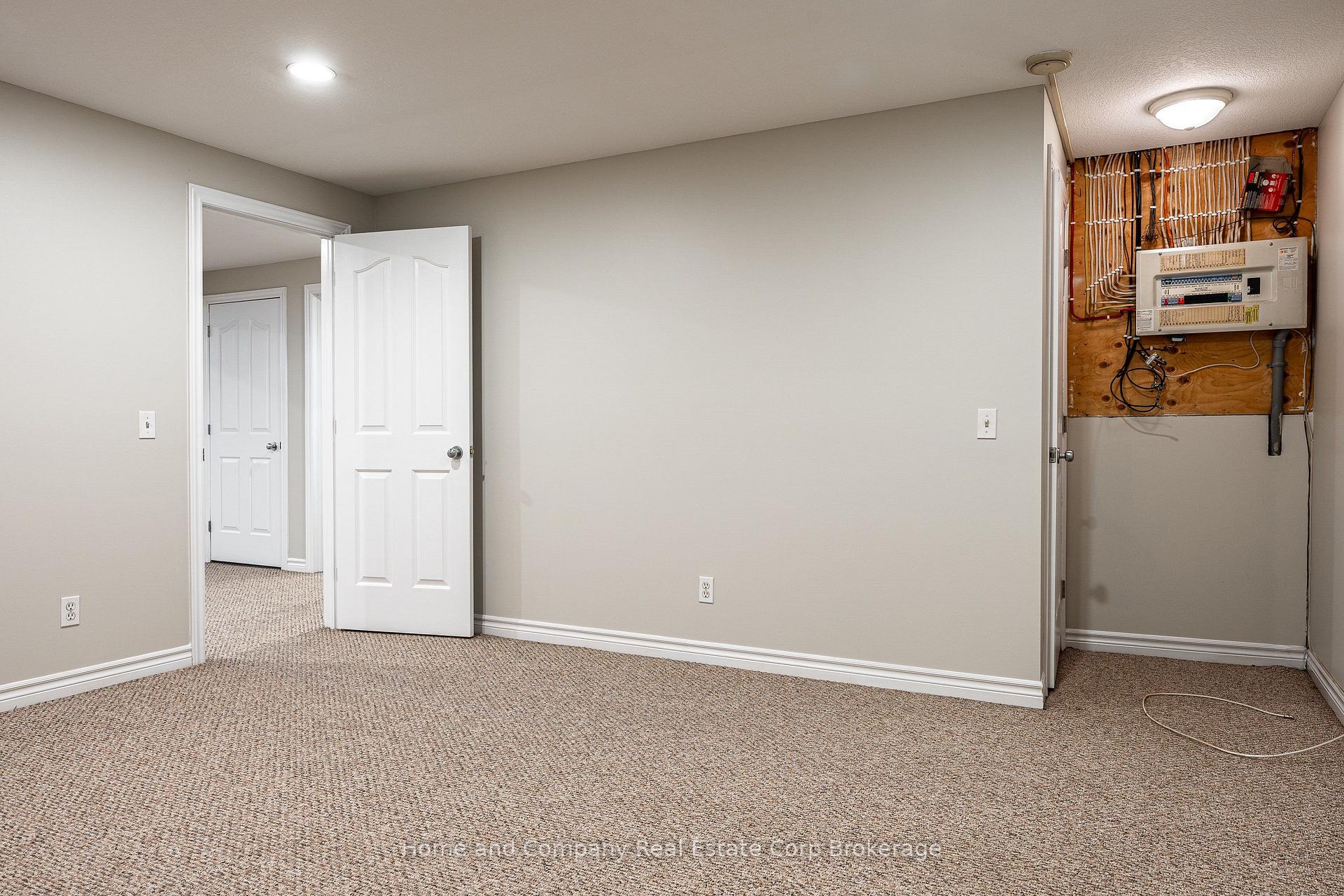 Photo 31 of 354 Dufferin Street, Stratford — HOMEH