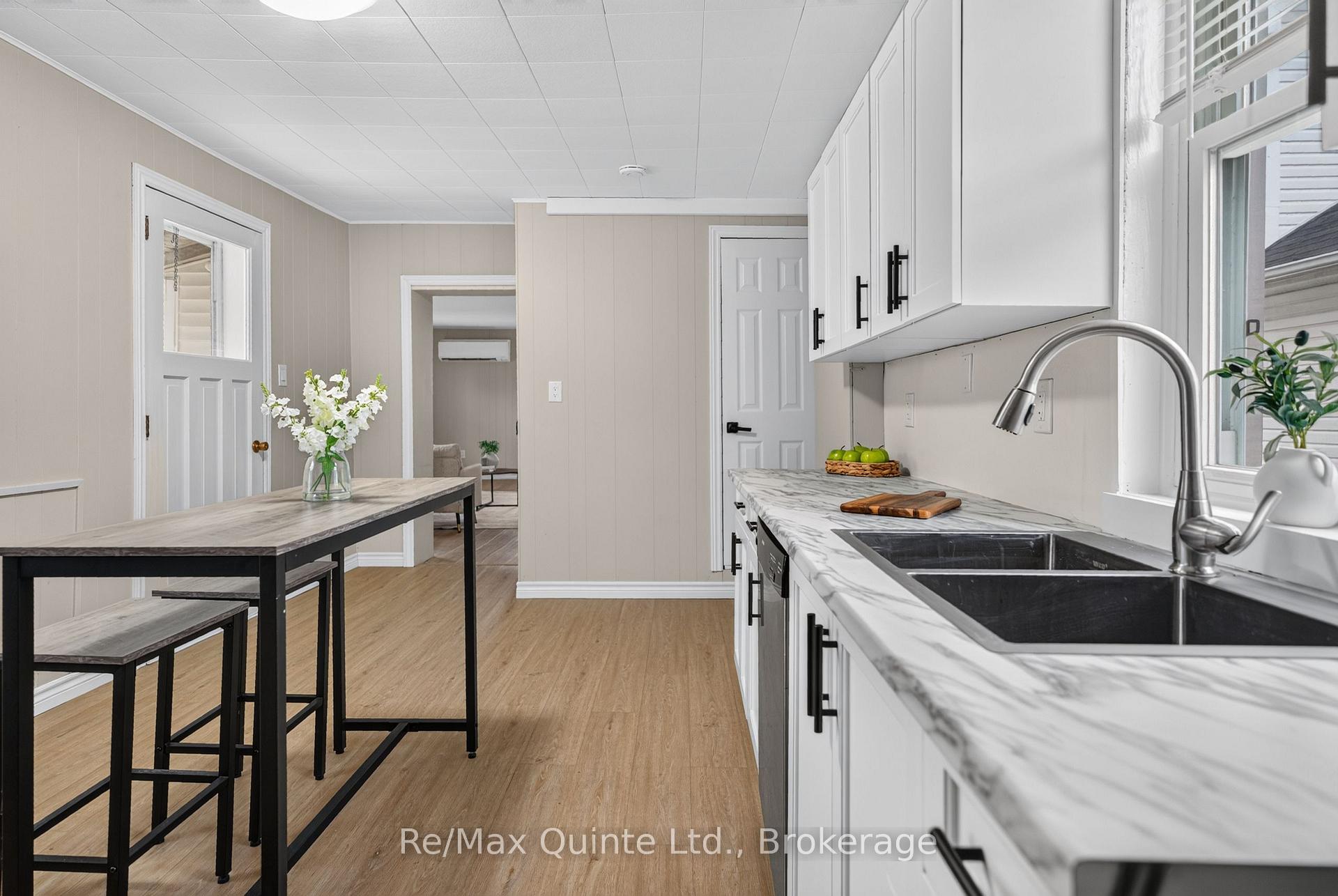 Photo 4 of 55 George Street, Belleville, Belleville Ward — HOMEH