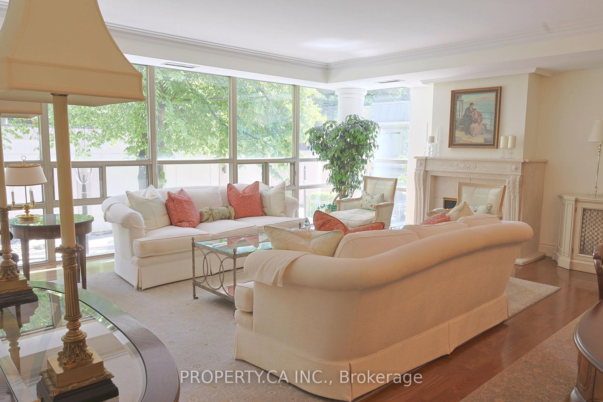 Photo 1 of Unit 203, 18 Lower Village Gate, Toronto, Forest Hill South — HOMEH