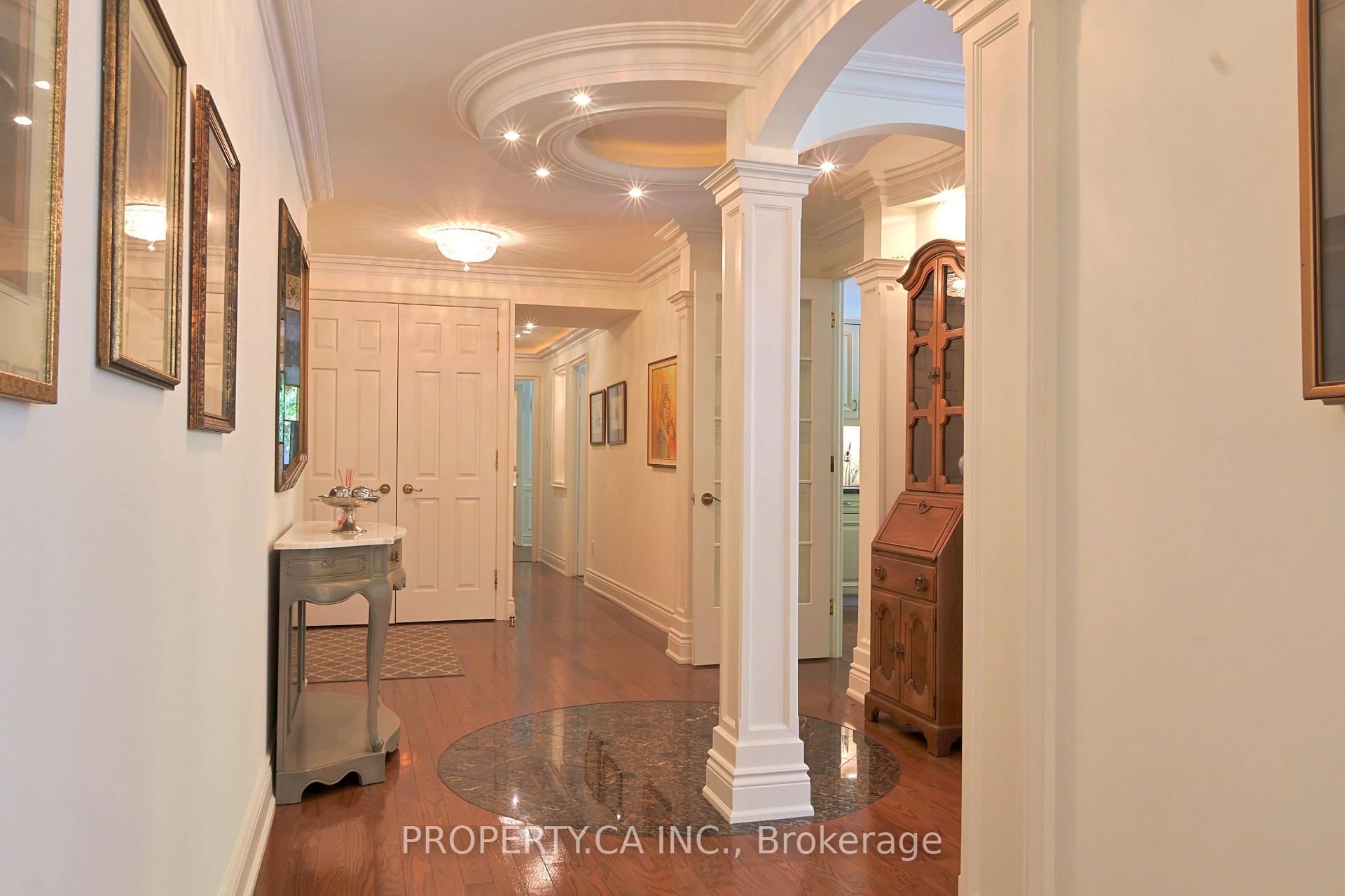 Photo 8 of Unit 203, 18 Lower Village Gate, Toronto, Forest Hill South — HOMEH