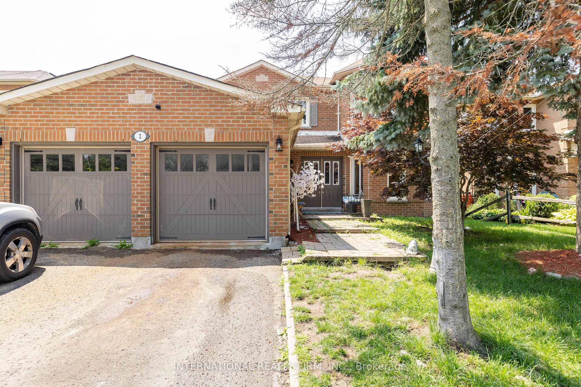Photo 1 of 2 Hook Court, Barrie, West Bayfield — HOMEH